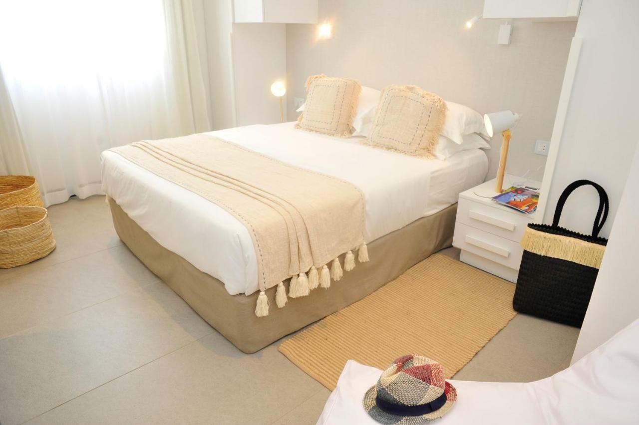 Obiches Luxury Beachfront Apartment Trou-Aux-Biches Trou-aux-Biches Exterior foto