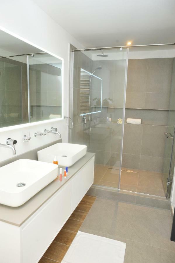 Obiches Luxury Beachfront Apartment Trou-Aux-Biches Trou-aux-Biches Exterior foto
